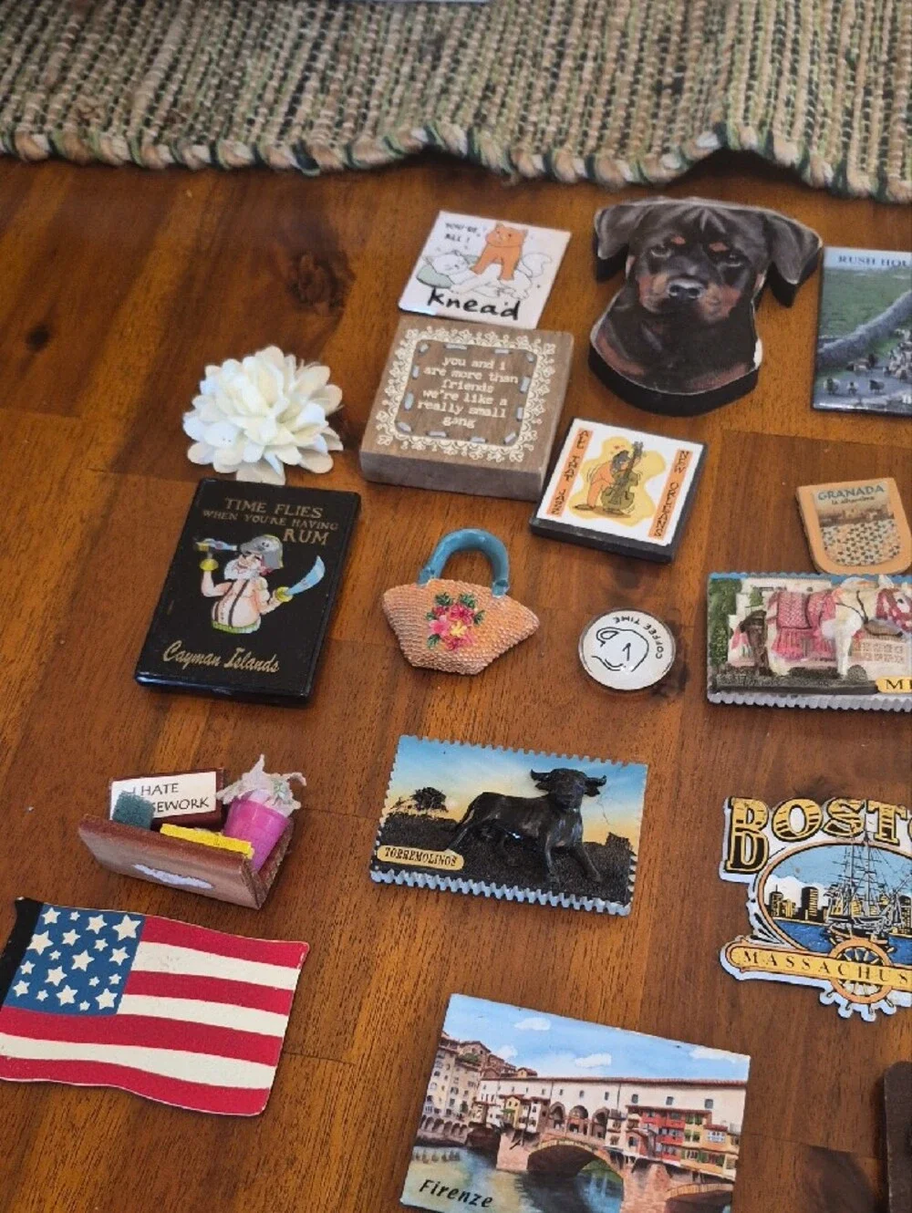 33 Piece Magnet Collection From Around The World